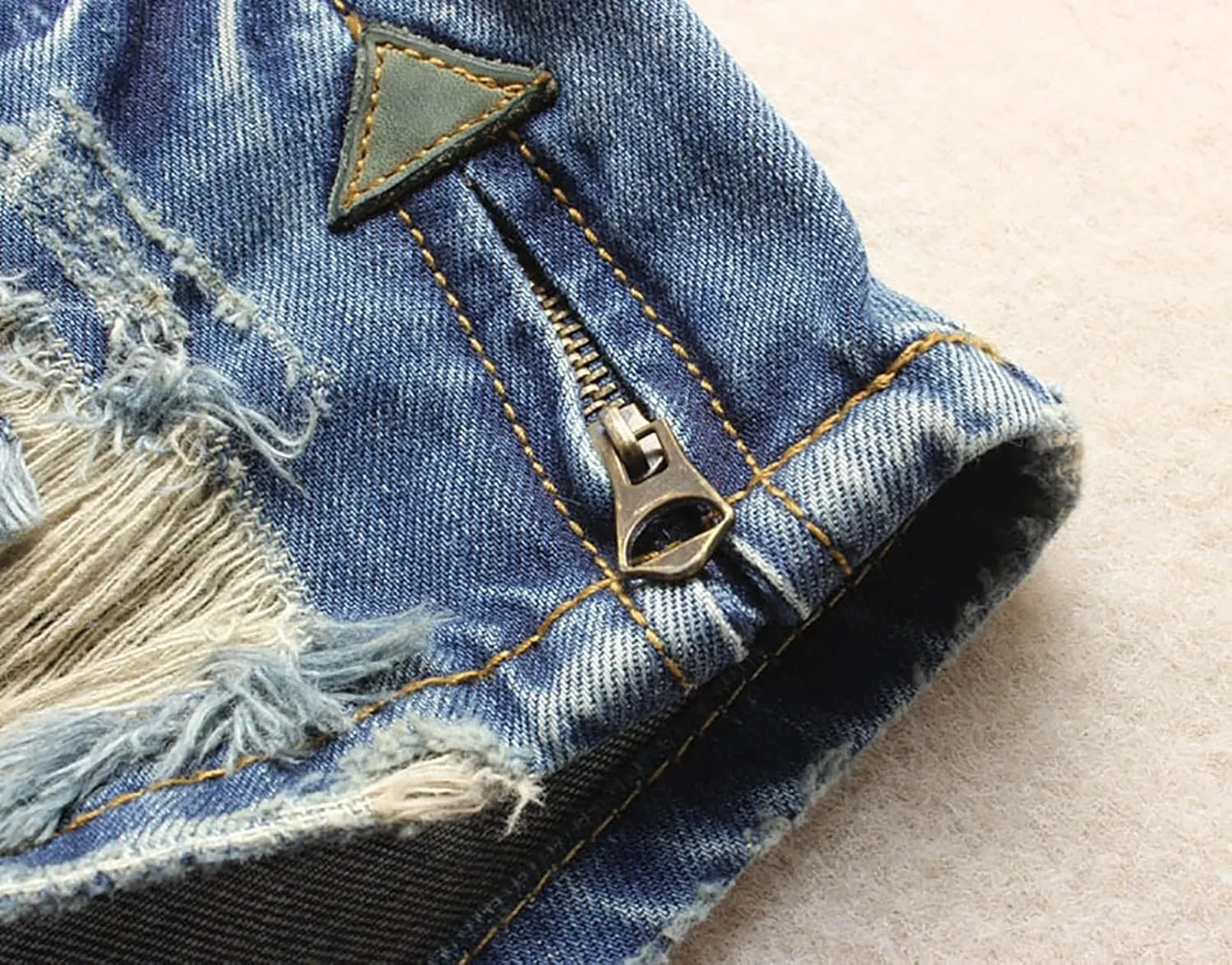 Fensajomon Women's Low Rise Summer Ripped Distressed Frayed Denim Shorts Sexy Jean