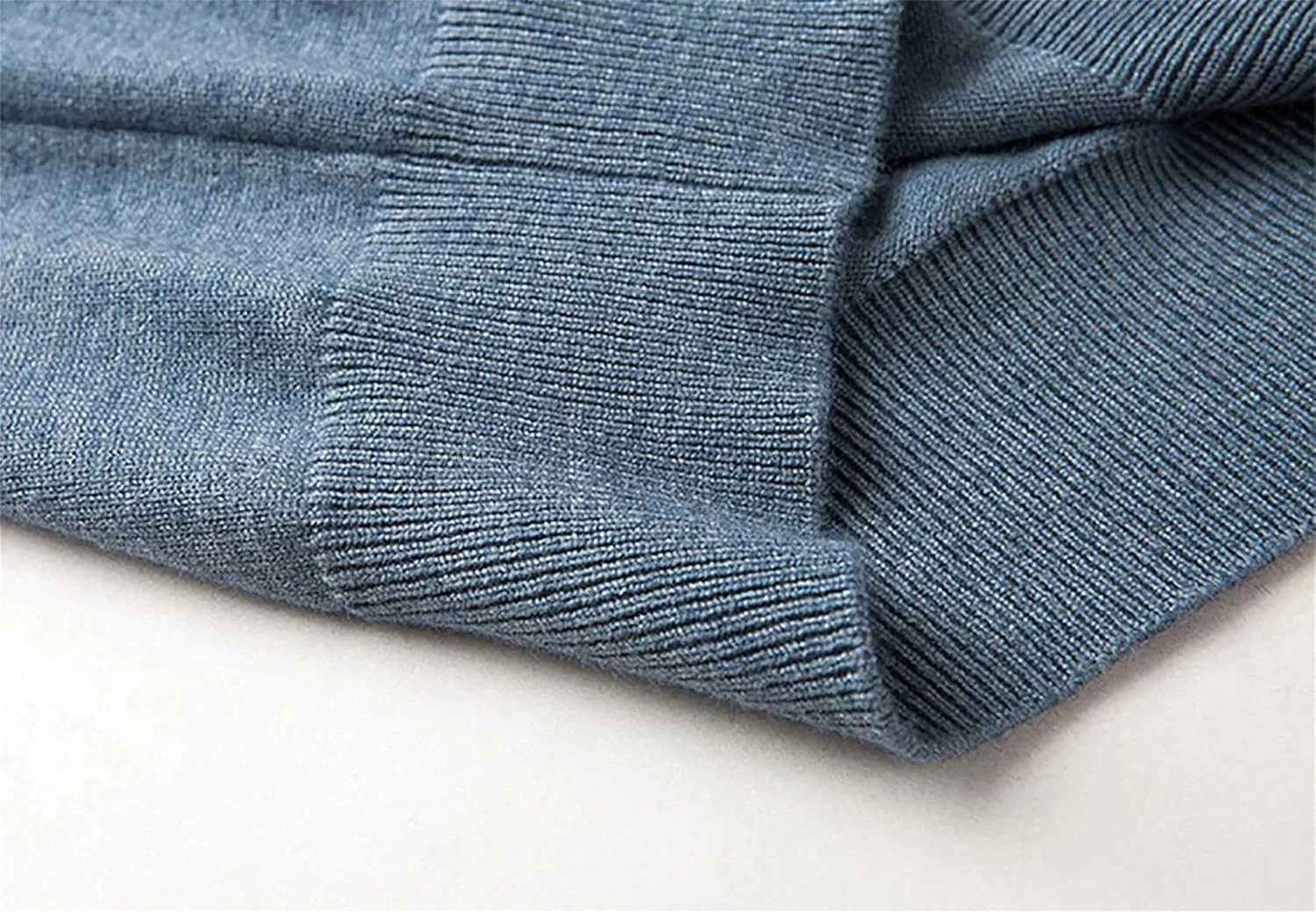 Joe Wenko Men's Short-Sleeve V-Neck Sweater