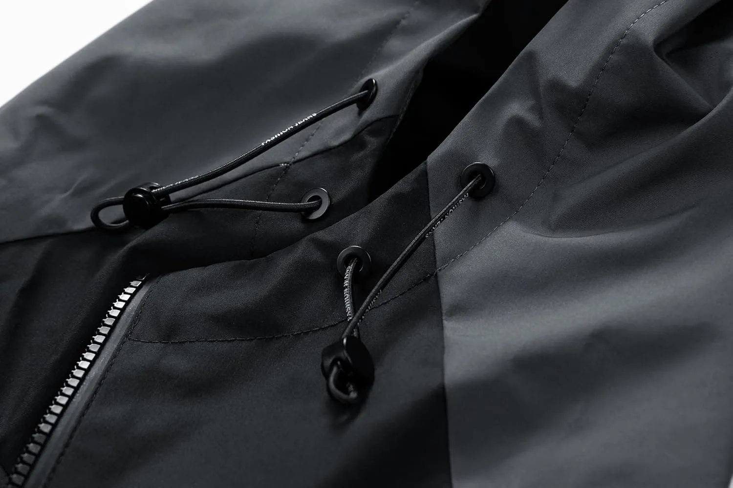 Men's Outdoor Waterproof Jacket Lightweight Breathable Windbreaker Hooded Multifunctional Sports Jacket