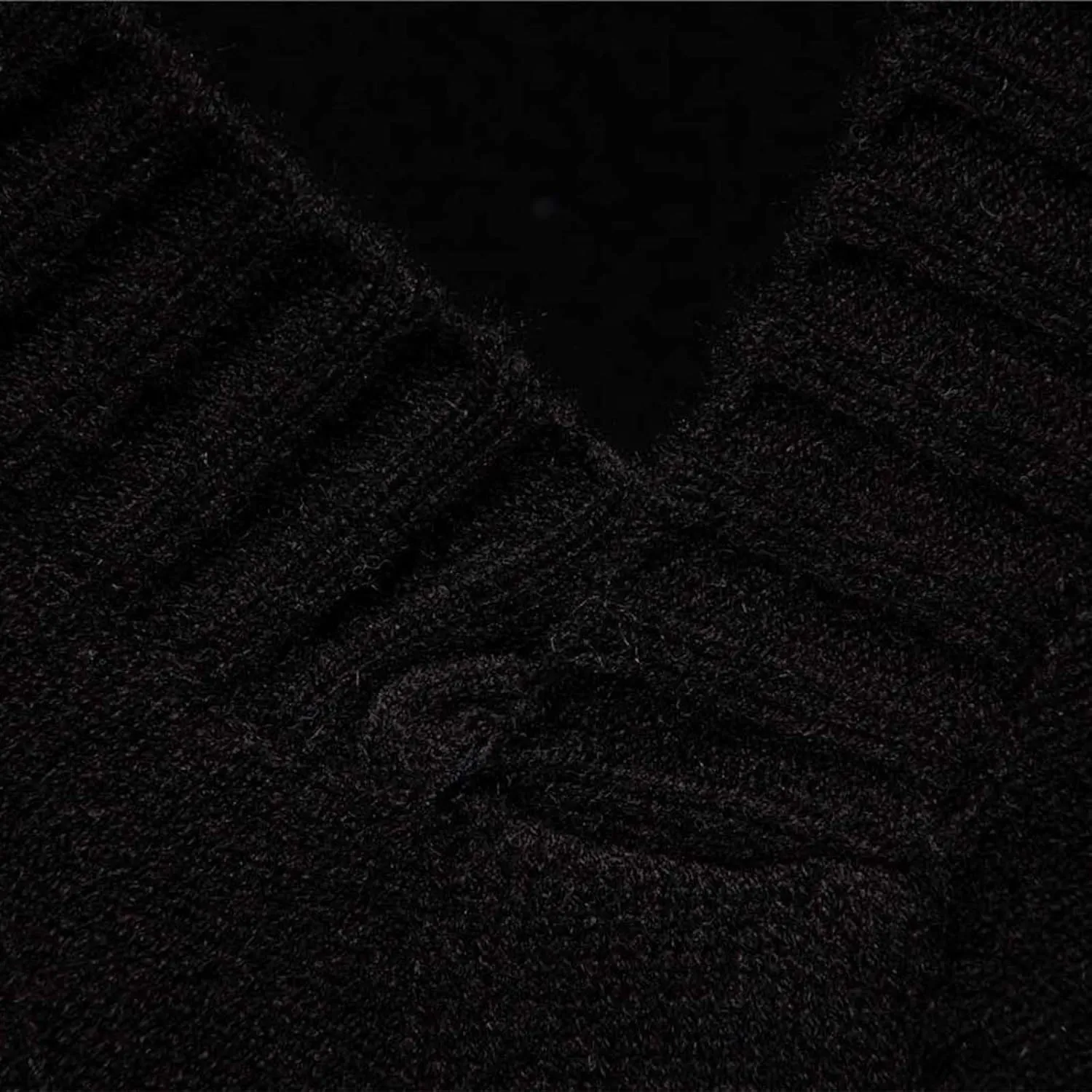 Mens V Neck Pullover Sweater Casual Knit Pullover Fall Winter Sweaters Lightweight Long Sleeve Sweater