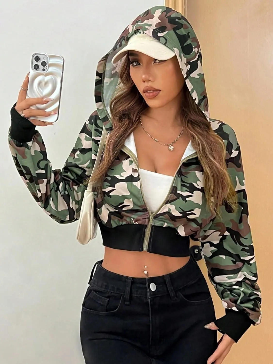 SweatyRocks Women's Camo Hoodie Zip Up Long Sleeve Crop Hooded Sweatshirts with Pocket