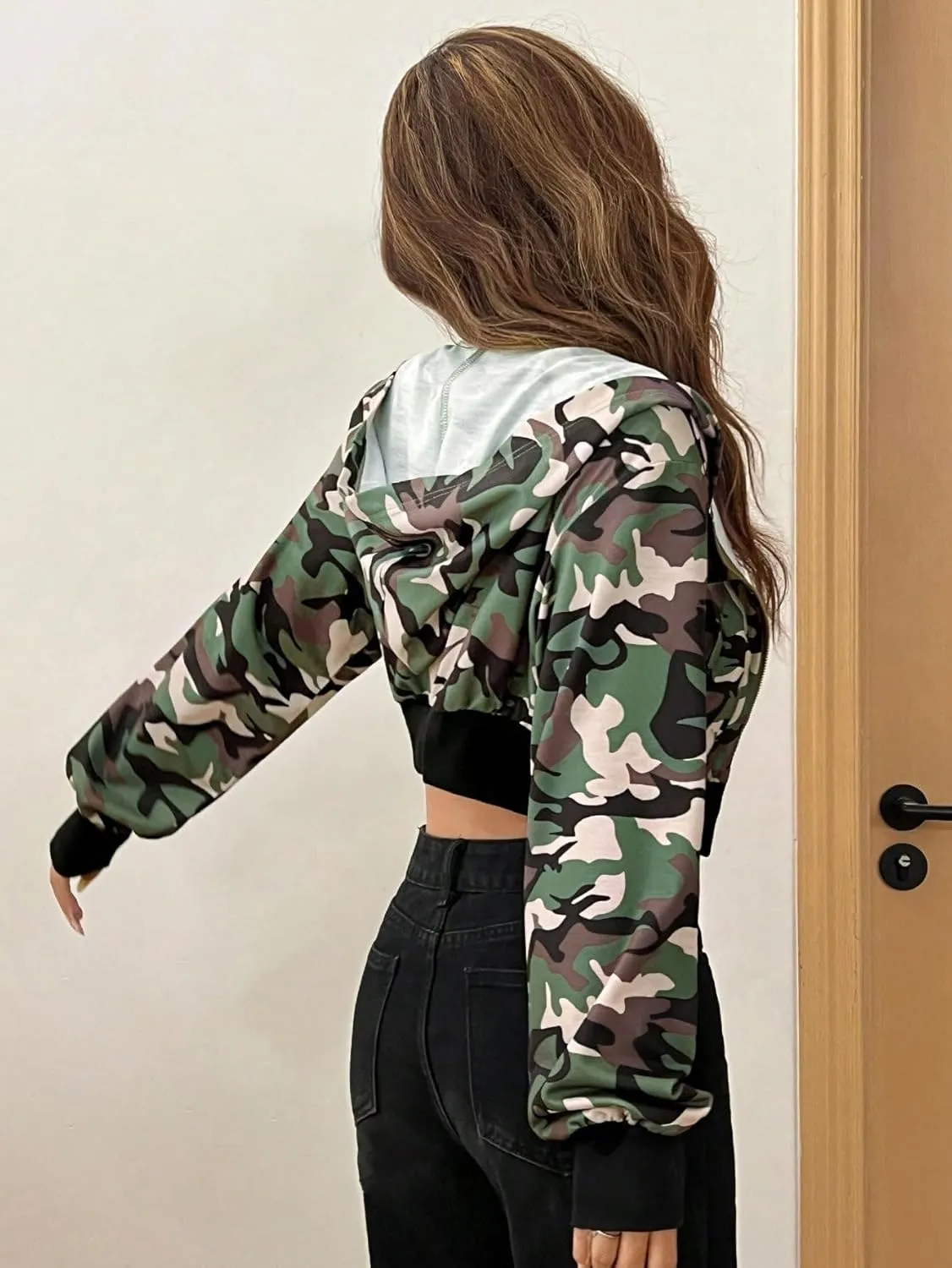 SweatyRocks Women's Camo Hoodie Zip Up Long Sleeve Crop Hooded Sweatshirts with Pocket