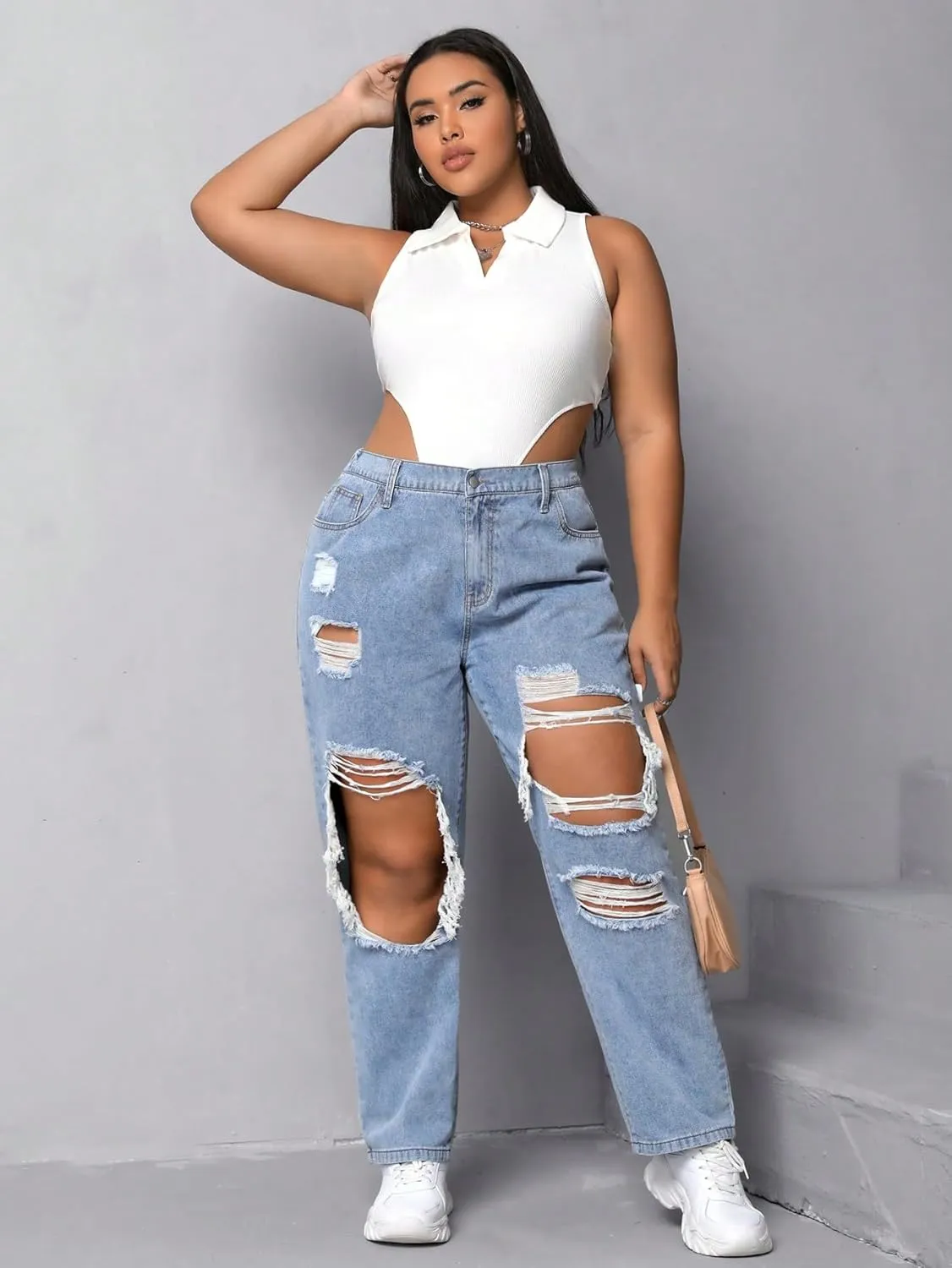 WDIRARA Women's Plus Size Ripped High Waist Cut Out Straight Leg Jeans Denim Pants